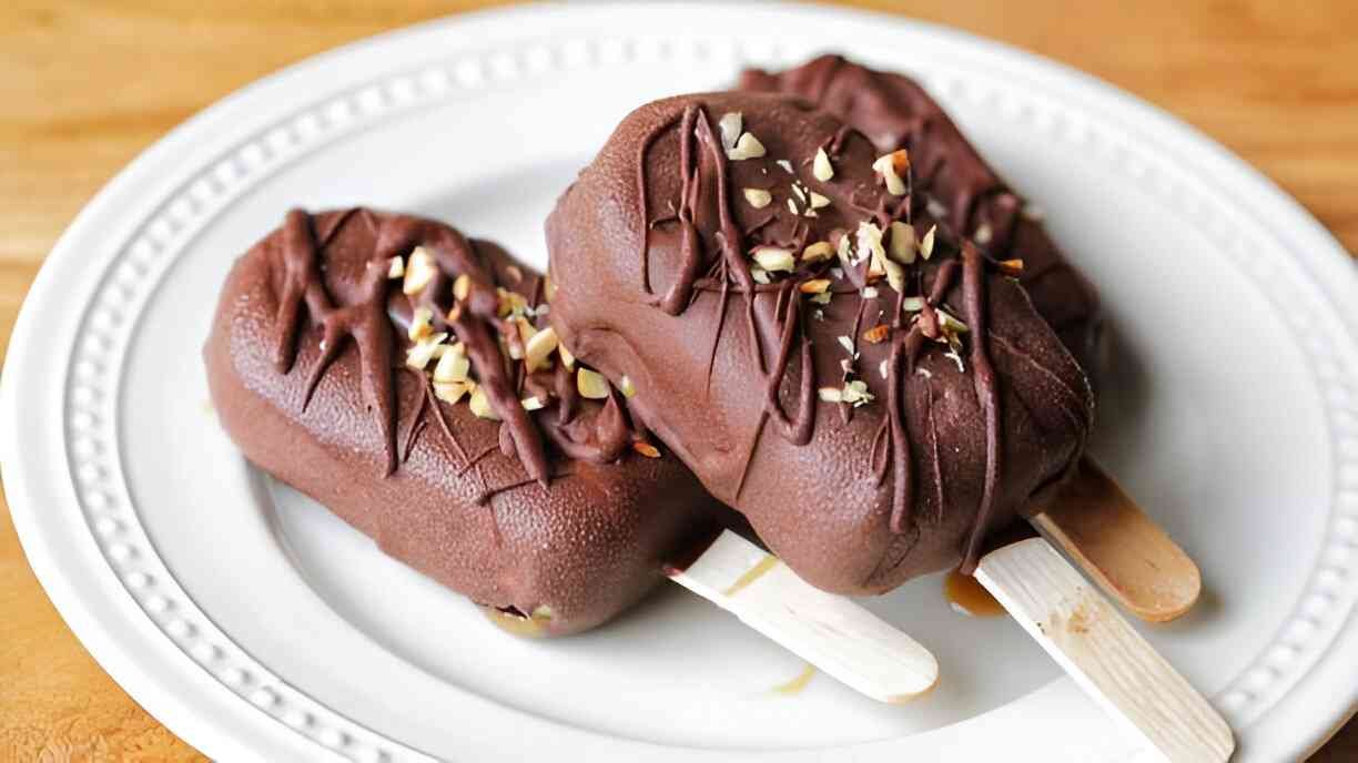 Magnum Vegan Ice Cream with Soy Milk (Homemade & Creamy) - Ice Cream